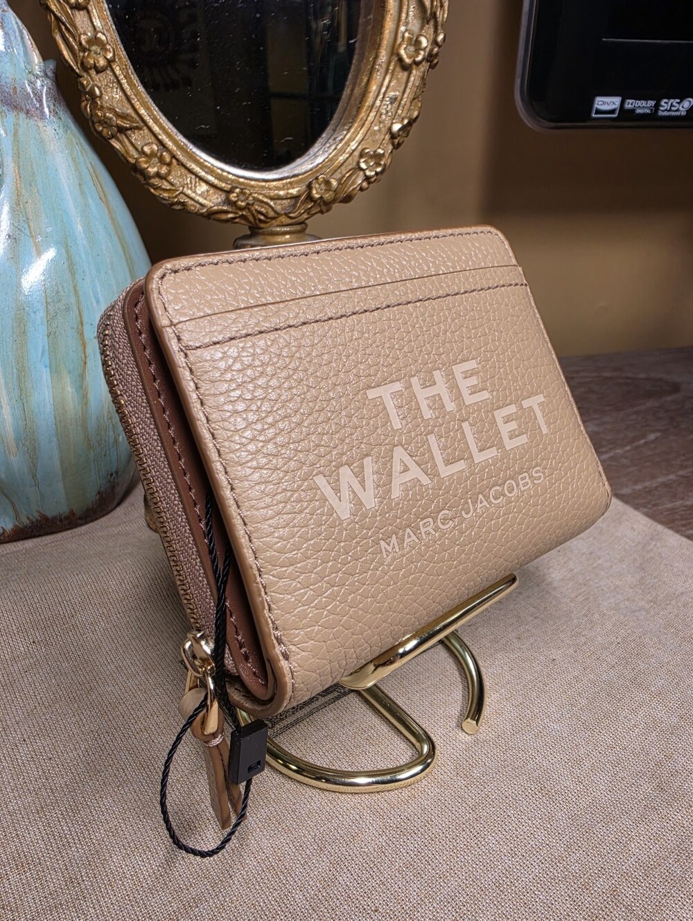 Marc Jacobs Pebbled Leather THE WALLET in Camel - NWT! - Picture 5 of 9